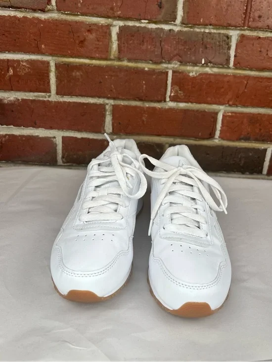 Reebok Women's Classic Harman Run Sneaker SZ 5.5 - Picture 2 of 7